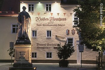 Weisses Bräuhaus G. Schneider & Sohn GmbH (Kelheim, Naturpark Altmühltal)