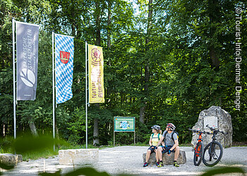 Geografischer Mittelpunkt Bayerns (Kipfenberg, Naturpark Altmühltal)